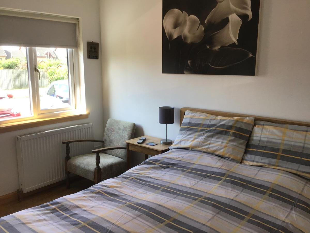 Exclusive Private Double Room, En-Suite Wet Room Private Entrance Forres Luaran gambar